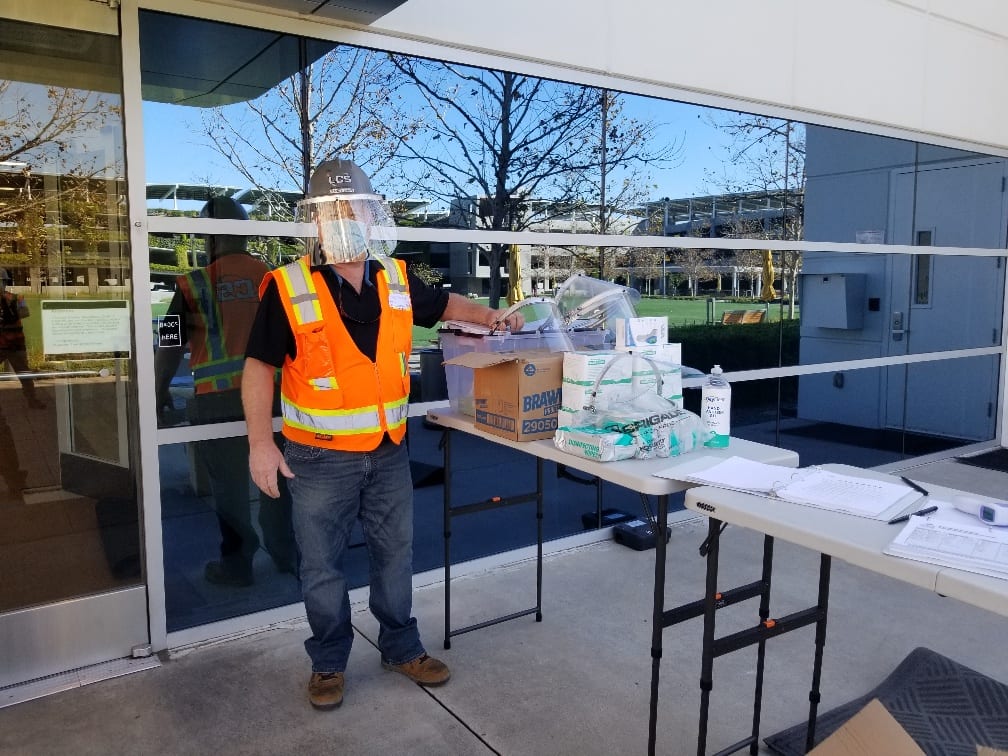 Job site PPE check-in